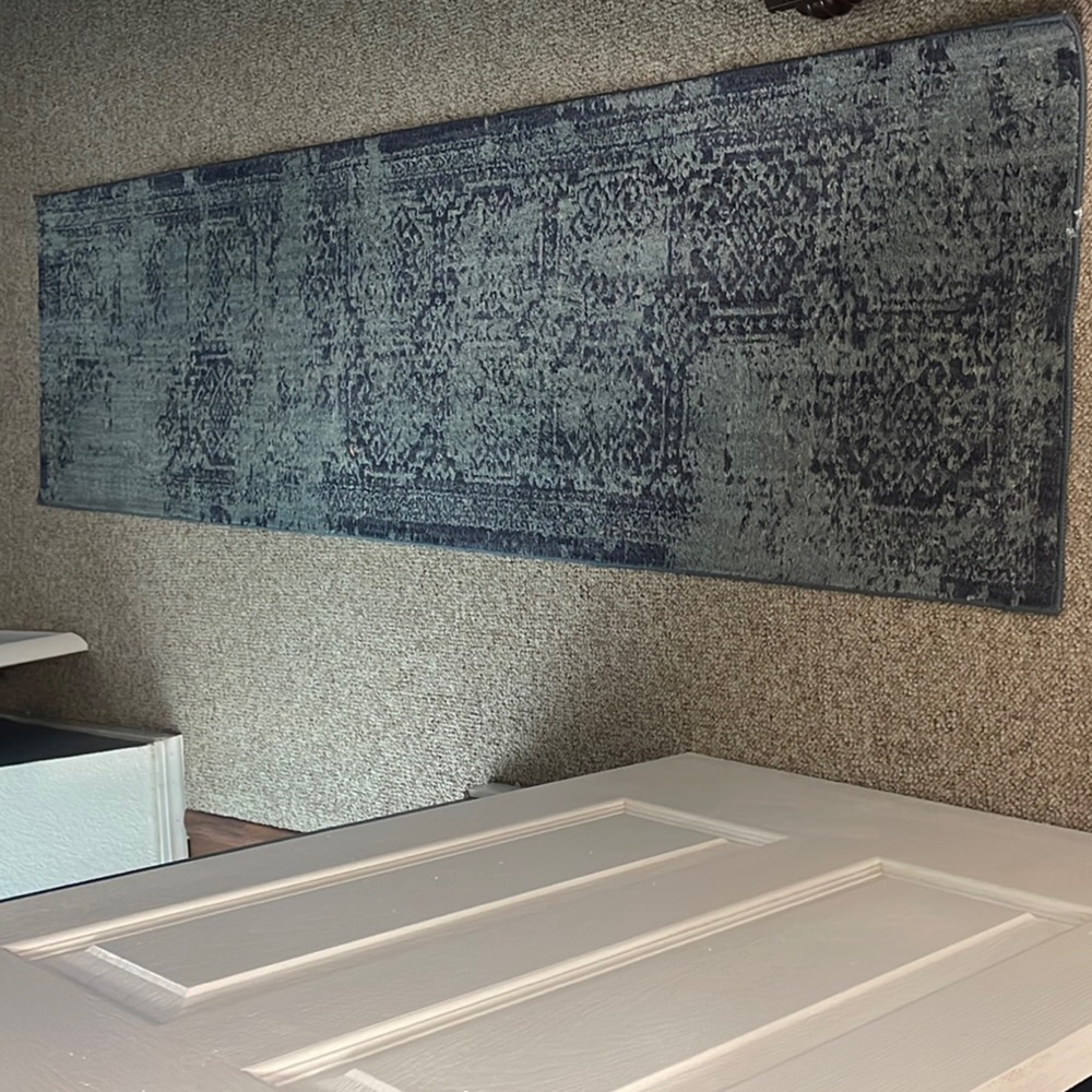 Elegant Gray Area Rug - Picture 3 of 8